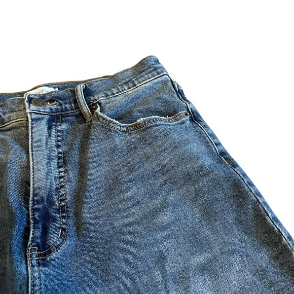 Jessica Simpson Freesia High Rise Wide Leg Jeans Cuff Medium Wash Denim Size 6 - Picture 4 of 13